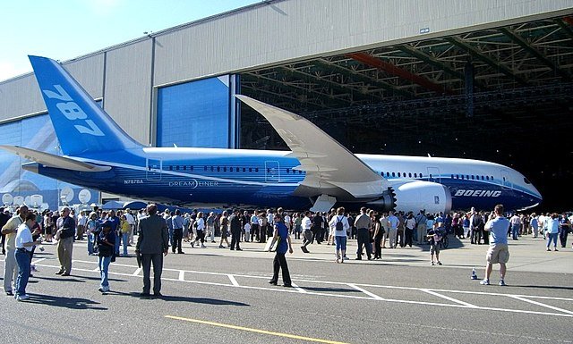 Boeing 787 on rollout